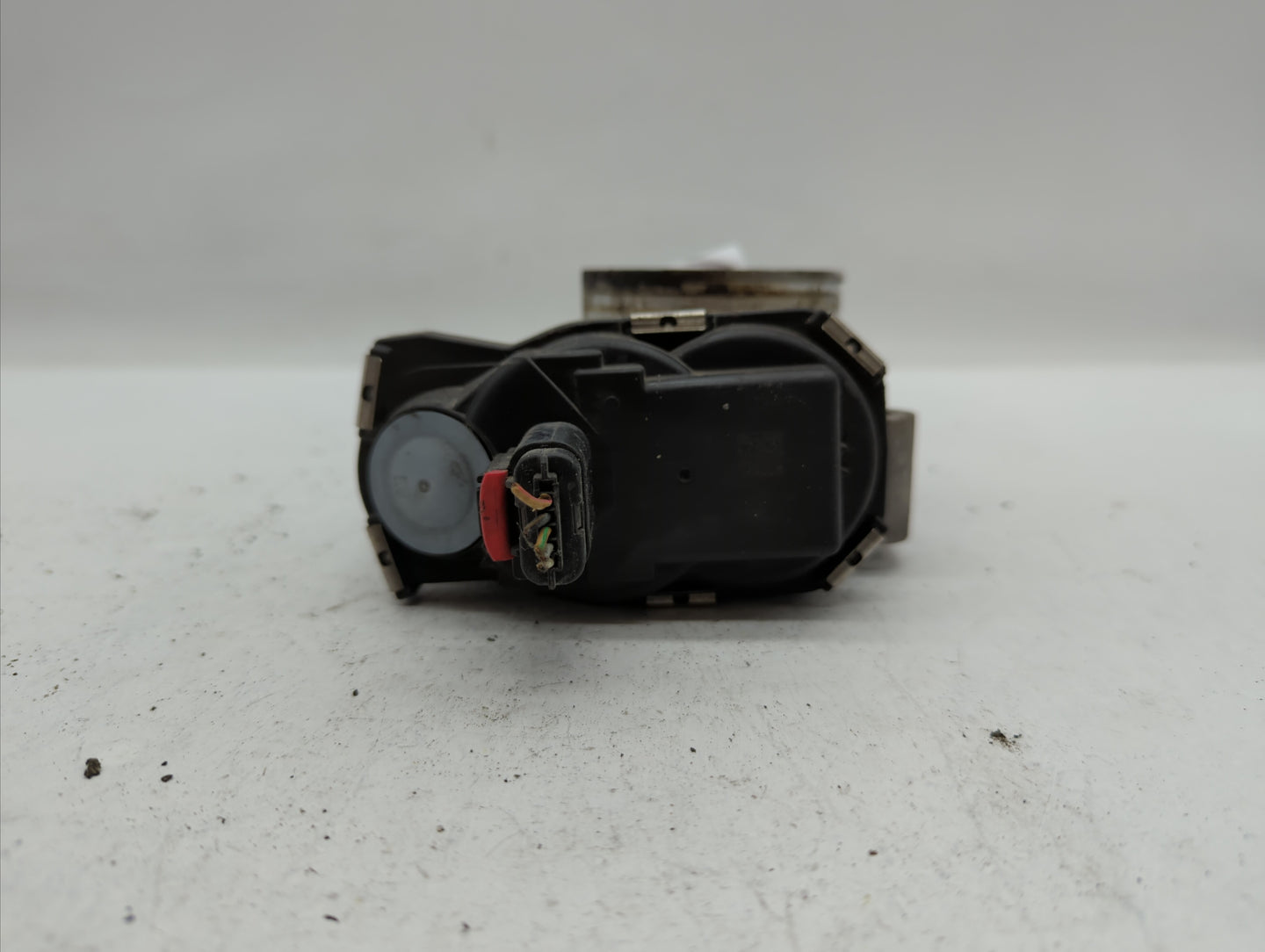 2012-2015 Buick Verano Throttle Body P/N:12632101CA Fits Fits 2012 2013 2014 2015 OEM Used Auto Parts - Oemusedautoparts1.co