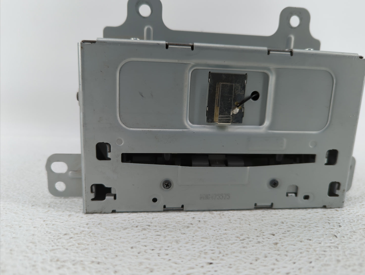 2012 Buick Verano Am Fm Cd Player Radio Receiver - Oemusedautoparts1.com