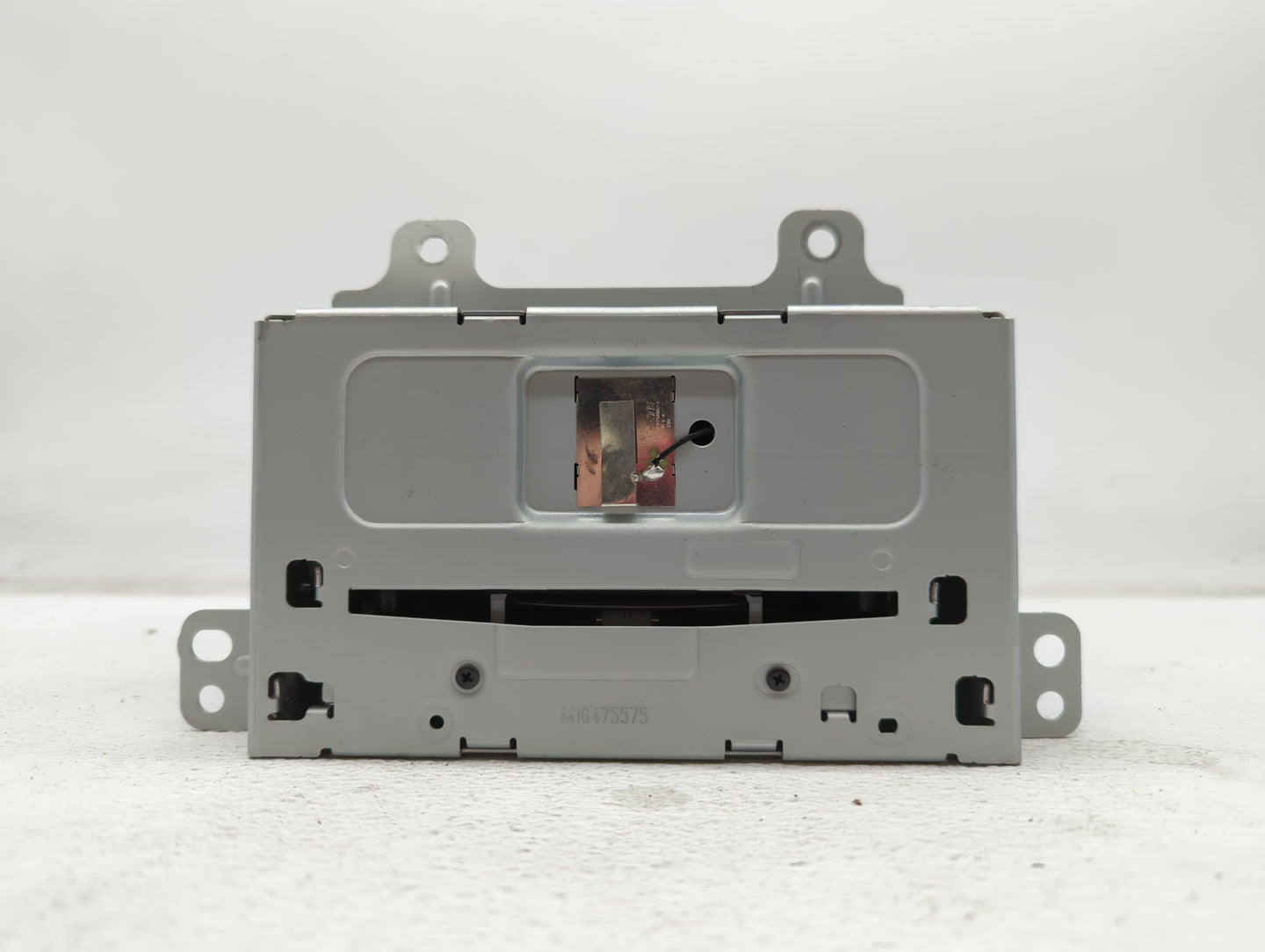 2012 Buick Verano Radio AM FM Cd Player Receiver Replacement P/N:22893153 22924957, 22909201 Fits OEM Used Auto Parts - Oemu