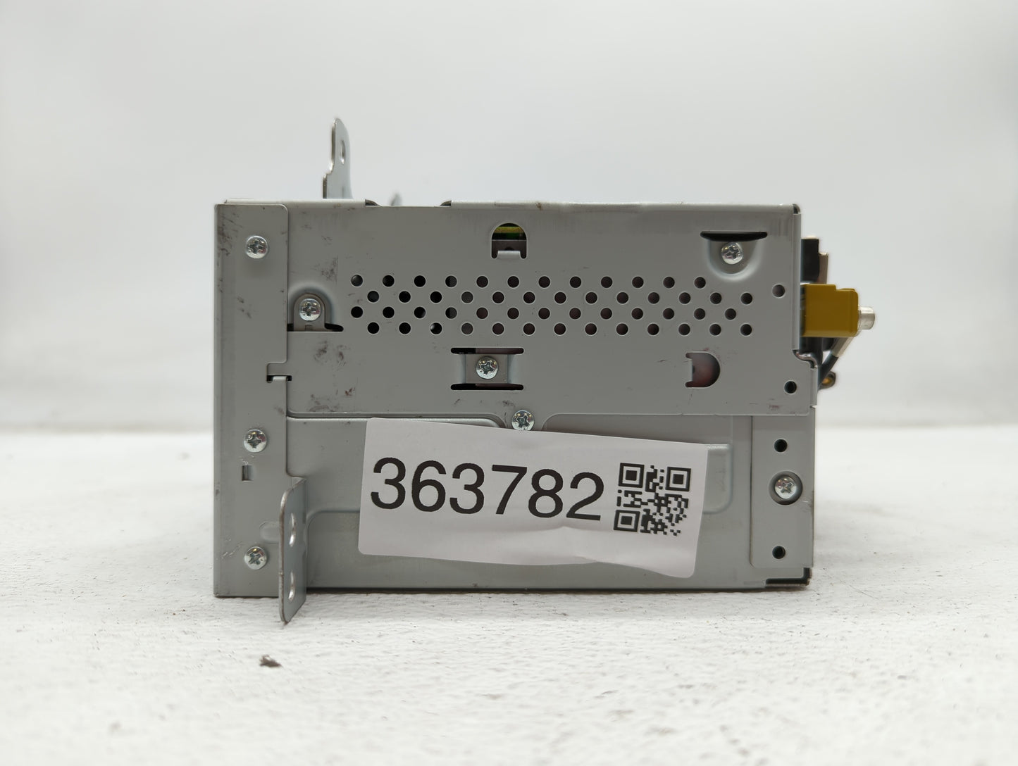 2012 Buick Verano Radio AM FM Cd Player Receiver Replacement P/N:22893153 22924957, 22909201 Fits OEM Used Auto Parts - Oemu