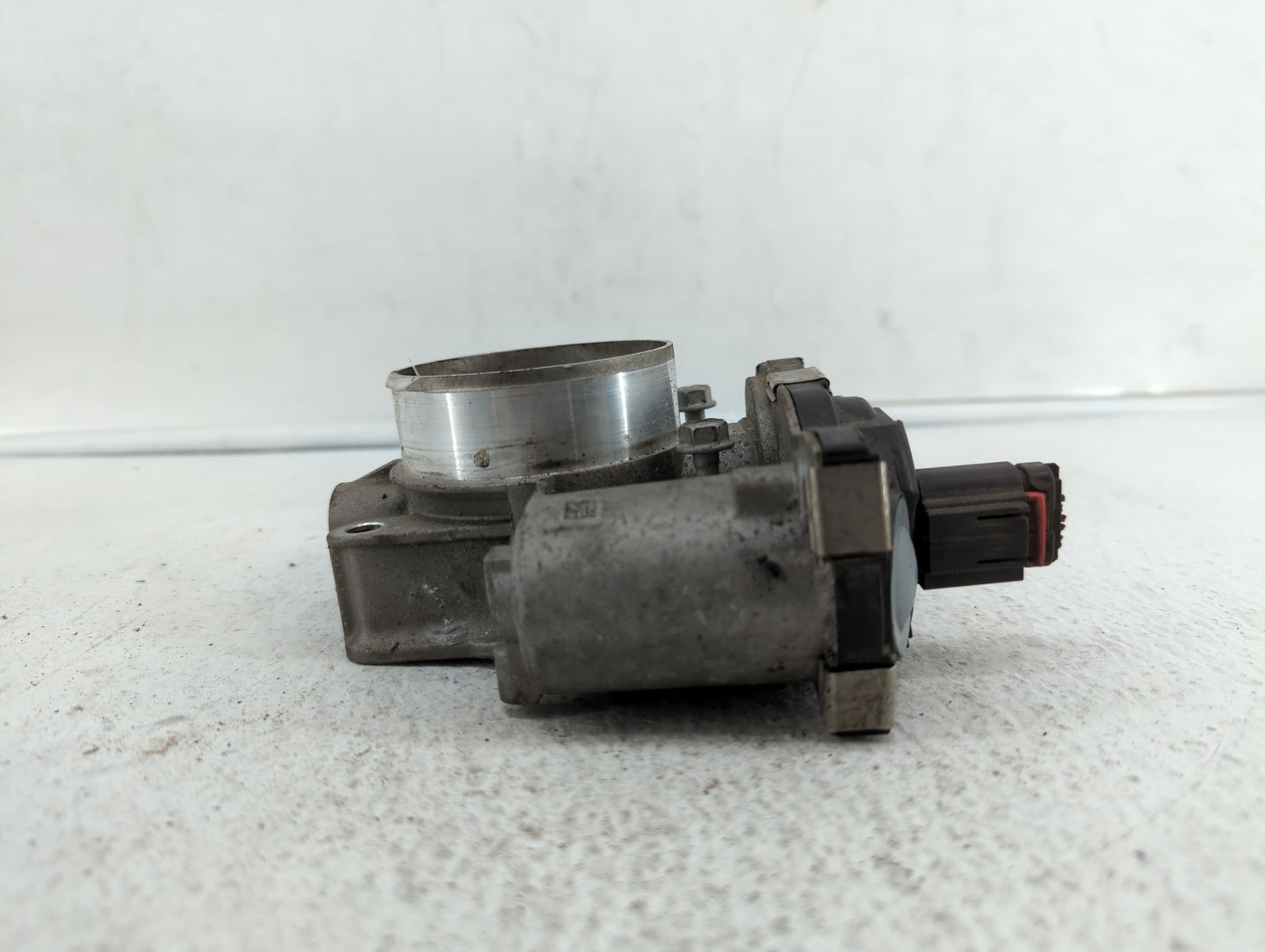 2012-2015 Buick Verano Throttle Body P/N:12632101CA Fits Fits 2012 2013 2014 2015 OEM Used Auto Parts - Oemusedautoparts1.co