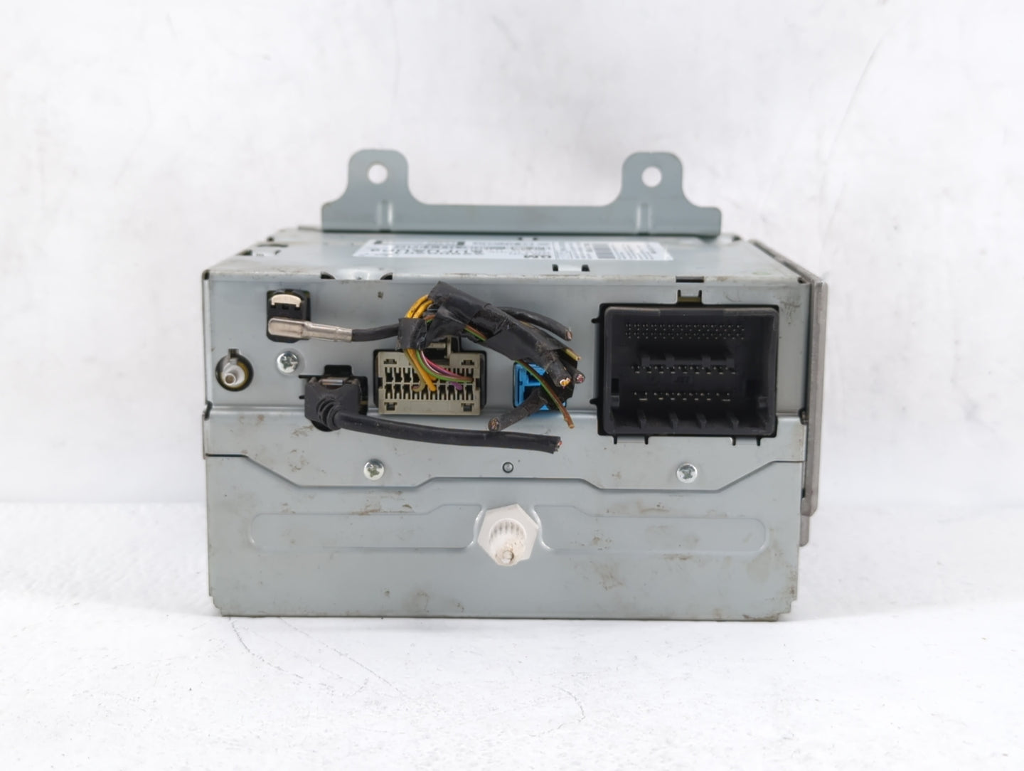 2012 Buick Verano Radio AM FM Cd Player Receiver Replacement P/N:22893153 22924957, 22909201 Fits OEM Used Auto Parts - Oemu