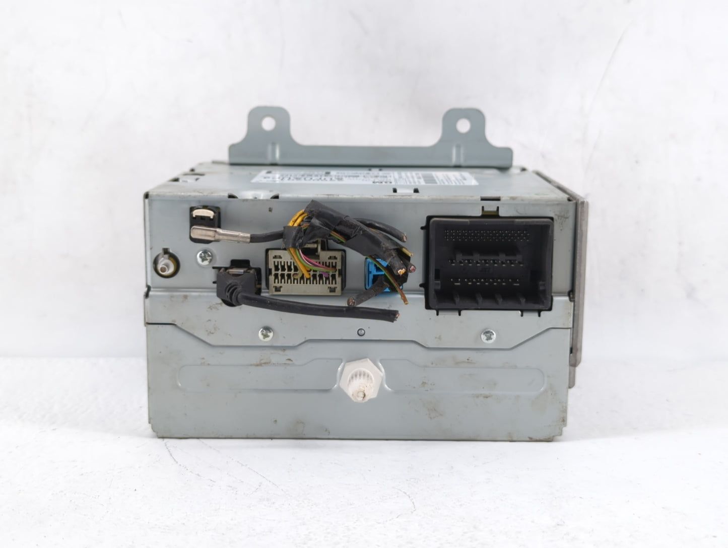 2012 Buick Verano Radio AM FM Cd Player Receiver Replacement P/N:22893153 22924957, 22909201 Fits OEM Used Auto Parts - Oemu