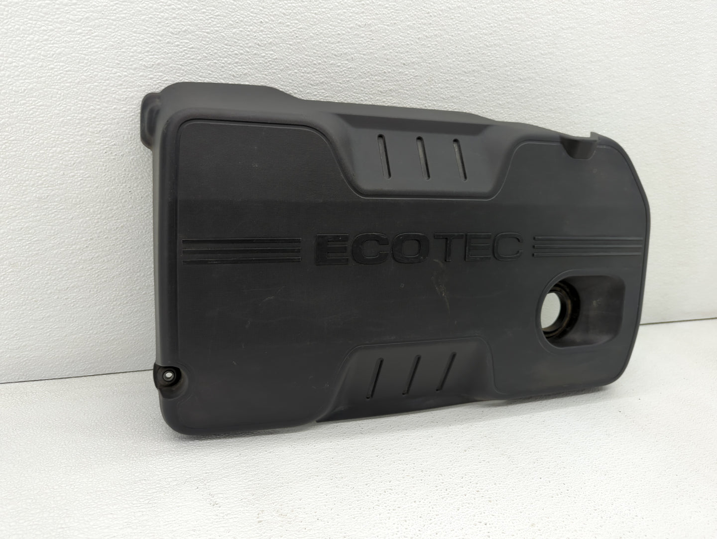 2012 Buick Verano Engine Cover - Oemusedautoparts1.com