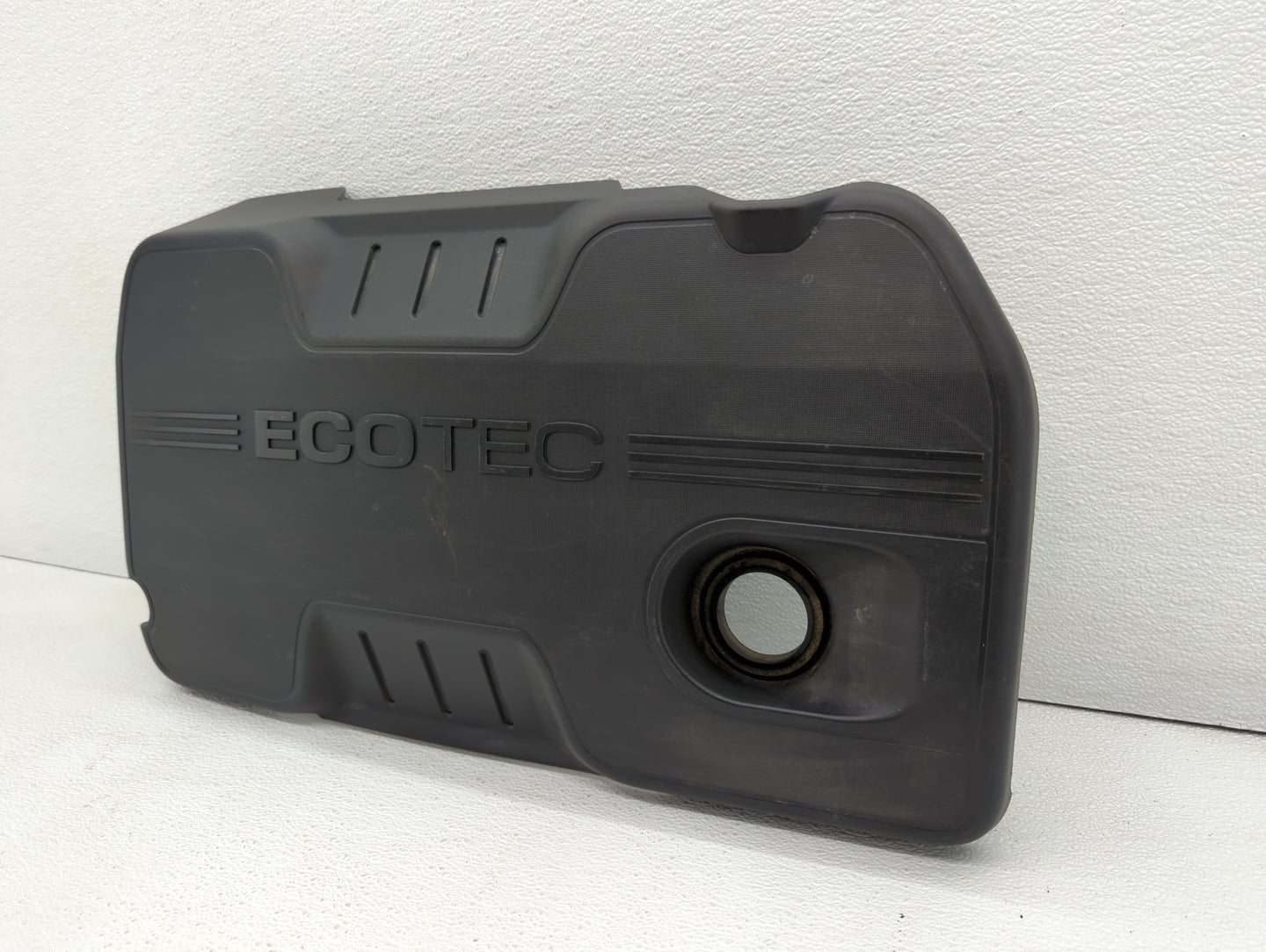 2012 Buick Verano Engine Cover - Oemusedautoparts1.com
