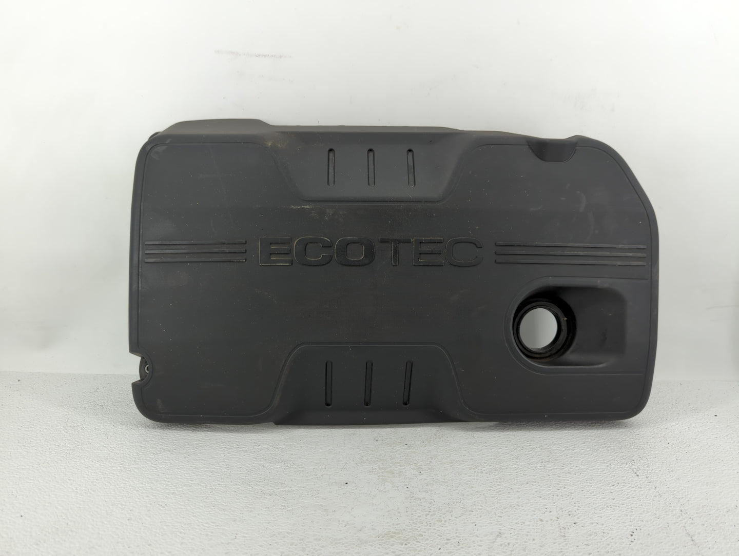 2012 Buick Verano Engine Cover - Oemusedautoparts1.com