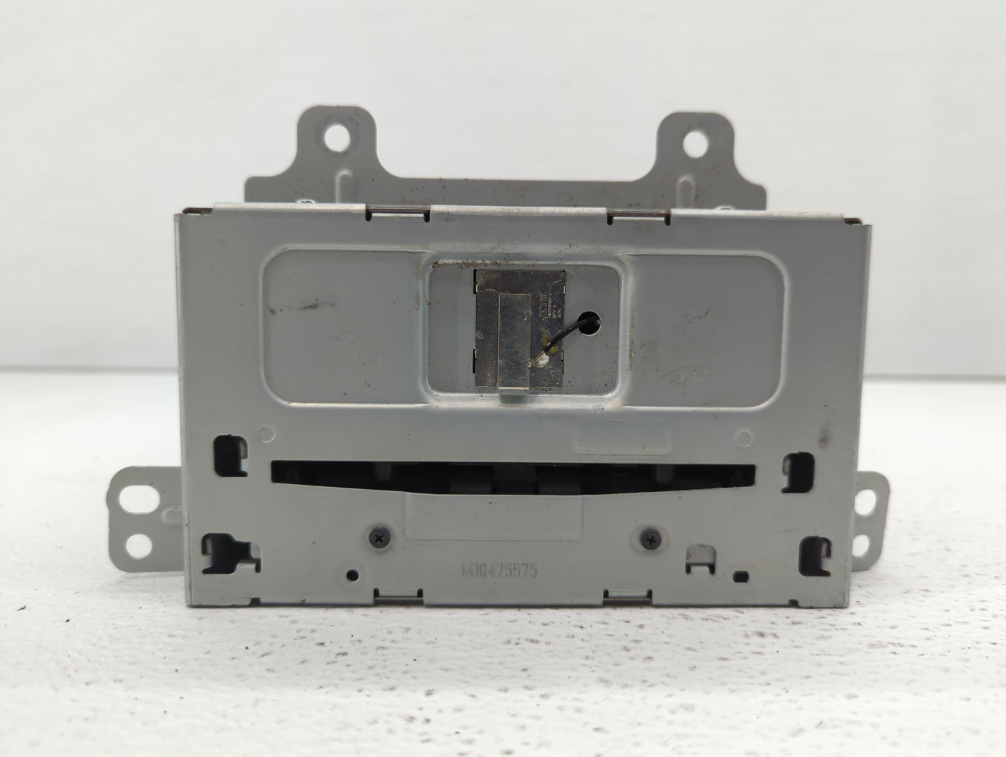2012-2012 Buick Verano Am Fm Cd Player Radio Receiver - Oemusedautoparts1.com