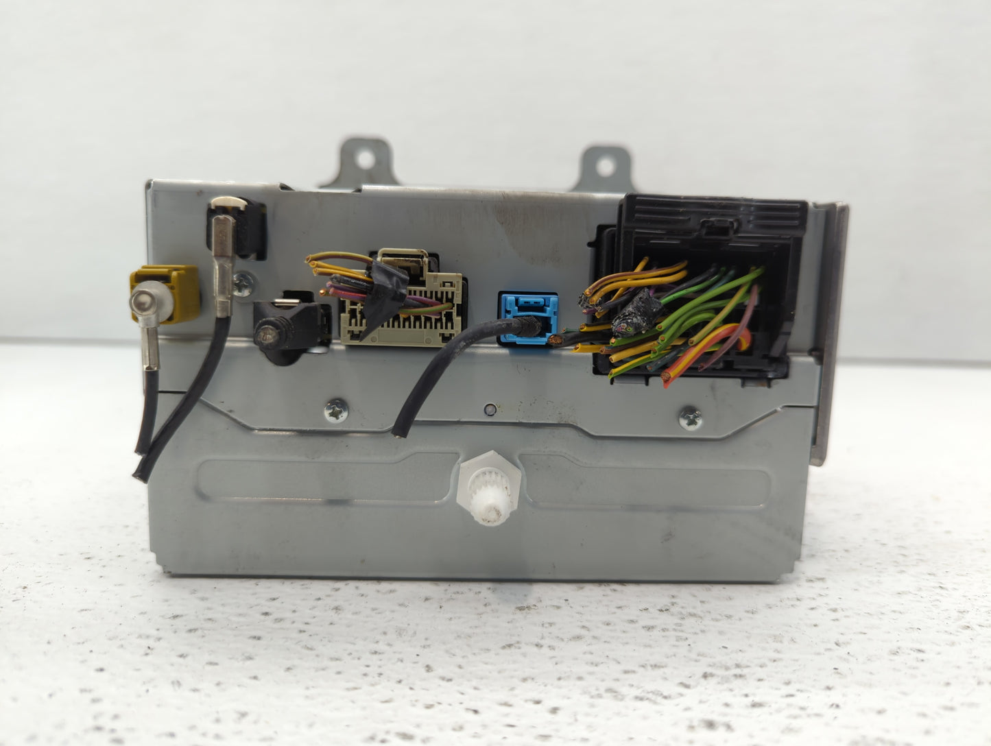 2012-2012 Buick Verano Am Fm Cd Player Radio Receiver - Oemusedautoparts1.com