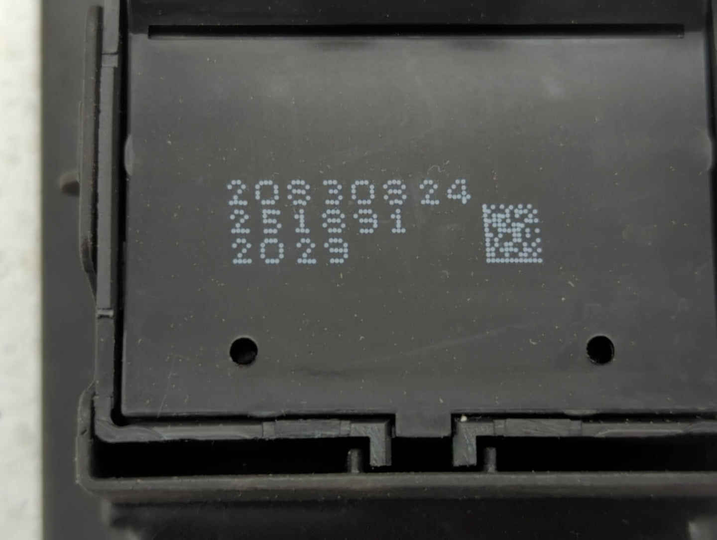 2012-2014 Buick Verano Master Power Window Switch Replacement Driver Side Left P/N:20830824 20854239 Fits OEM Used Auto Part