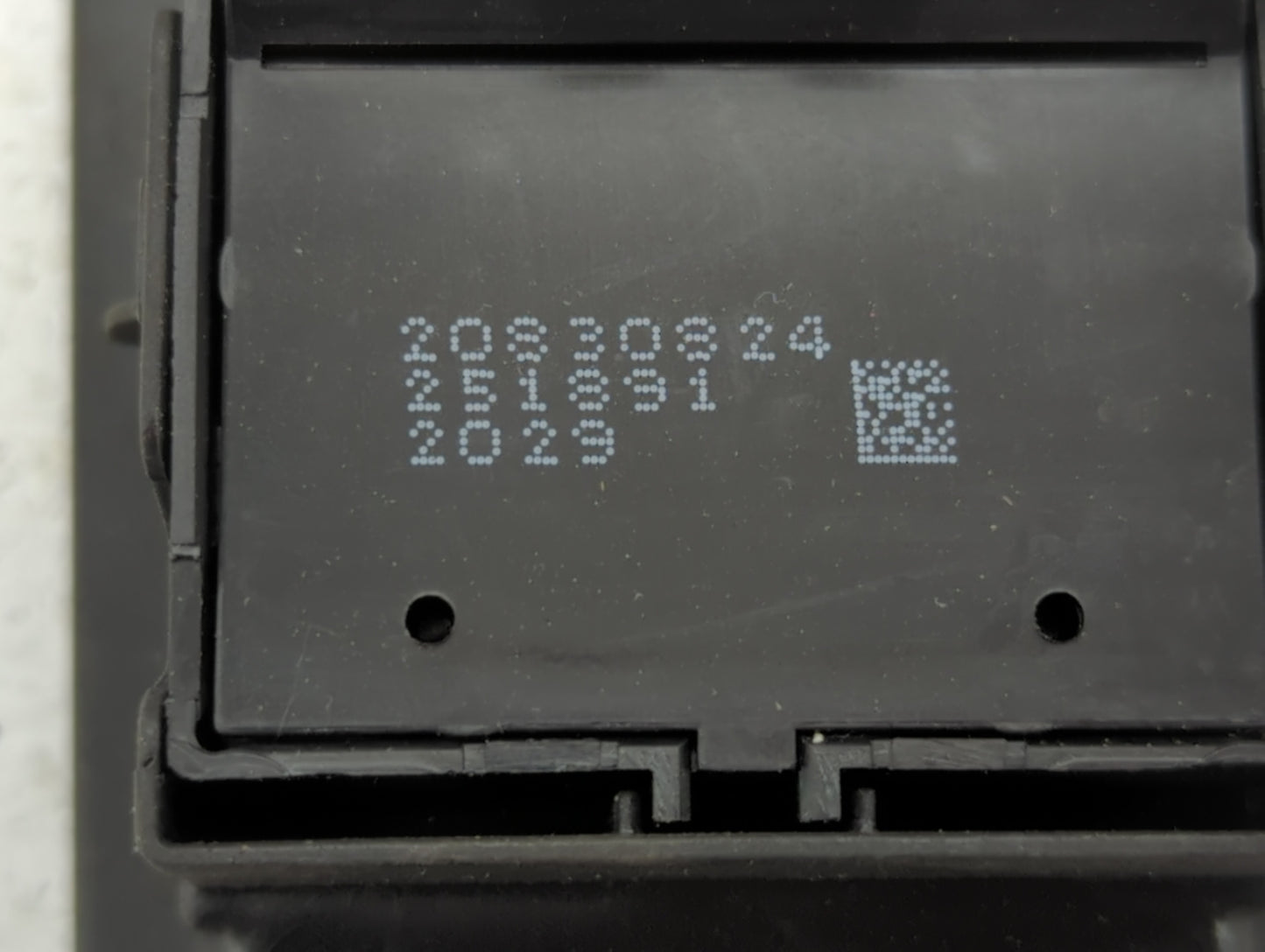 2012-2014 Buick Verano Master Power Window Switch Replacement Driver Side Left P/N:20830824 20854239 Fits OEM Used Auto Part