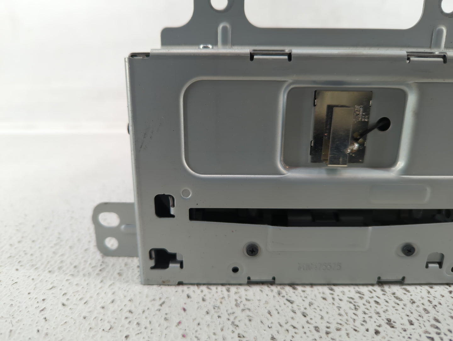 2012 Buick Verano Radio AM FM Cd Player Receiver Replacement P/N:22909201 22893153, 22924957 Fits OEM Used Auto Parts - Oemu