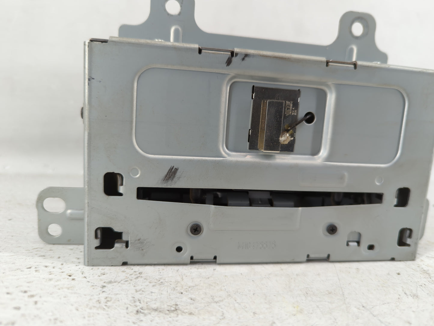 2012-2012 Buick Verano Am Fm Cd Player Radio Receiver - Oemusedautoparts1.com