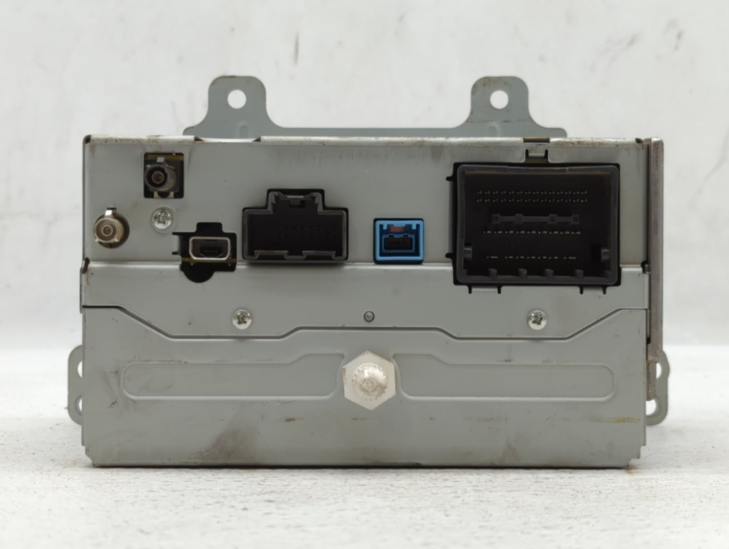 2012-2012 Buick Verano Am Fm Cd Player Radio Receiver - Oemusedautoparts1.com