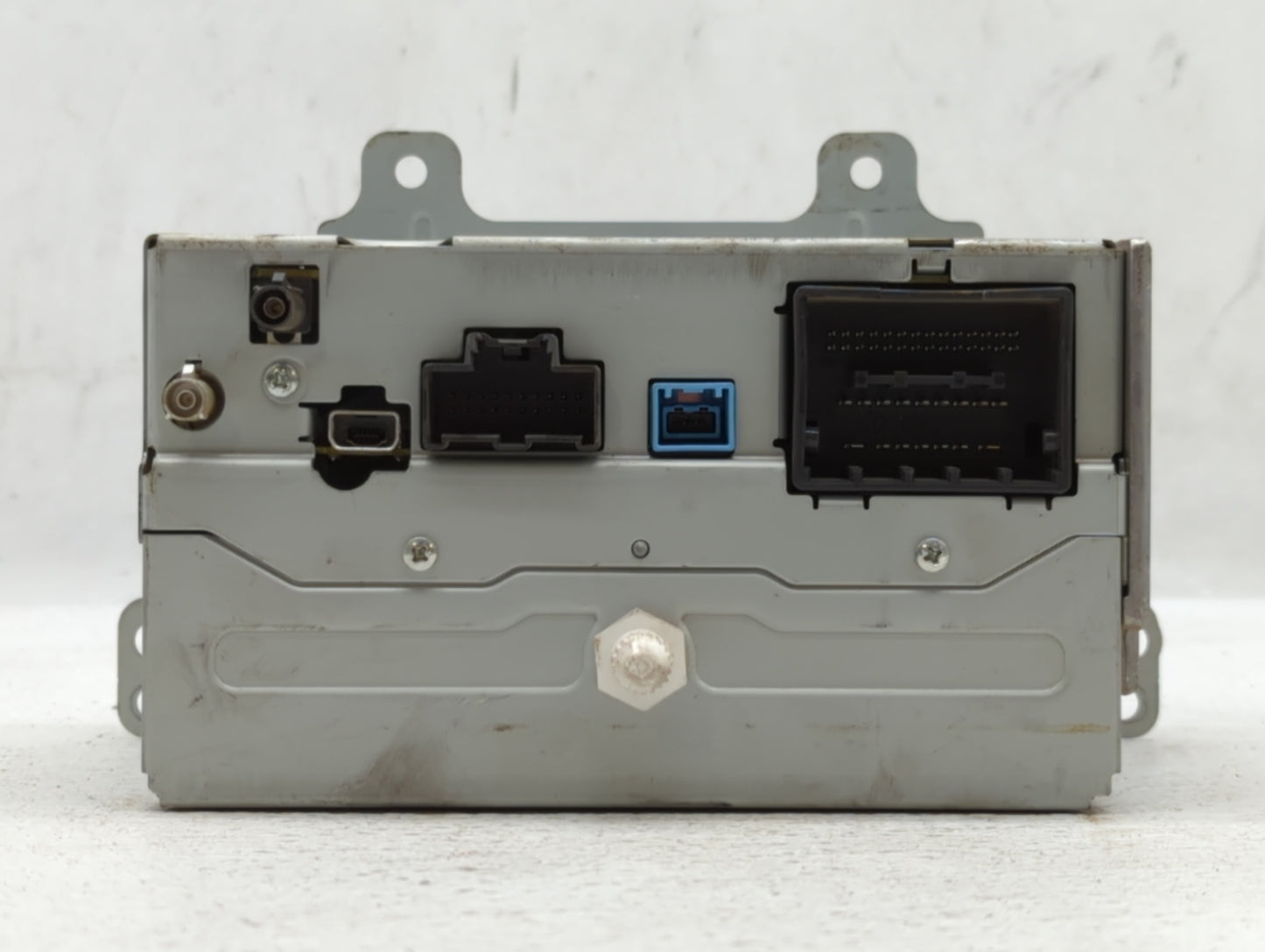 2012-2012 Buick Verano Am Fm Cd Player Radio Receiver - Oemusedautoparts1.com