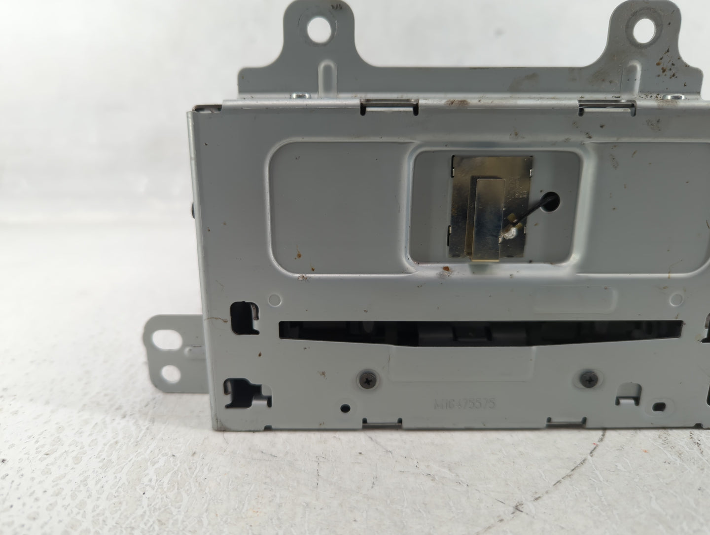 2012 Buick Verano Radio AM FM Cd Player Receiver Replacement P/N:22924957 Fits OEM Used Auto Parts - Oemusedautoparts1.com
