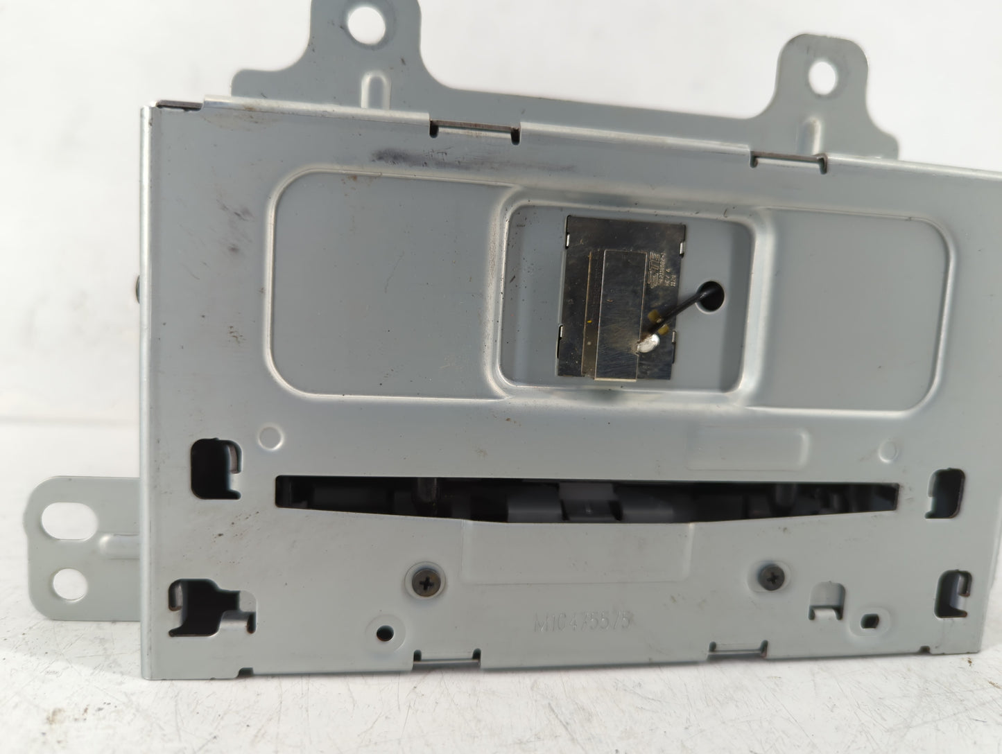 2012-2012 Buick Verano Am Fm Cd Player Radio Receiver - Oemusedautoparts1.com