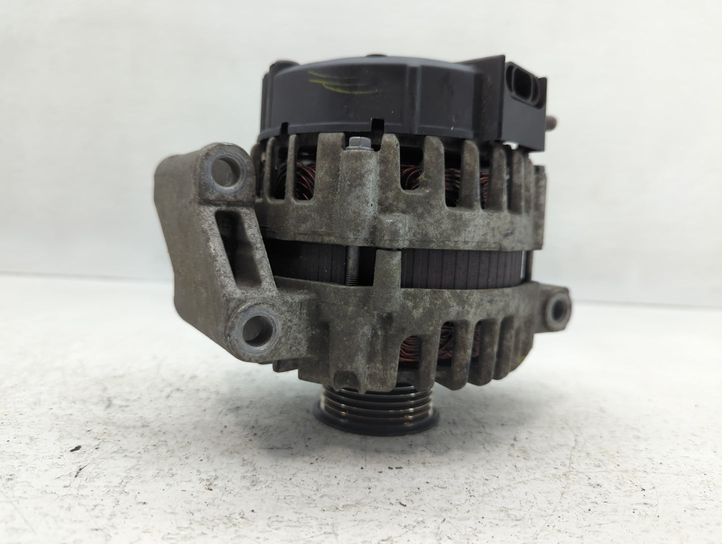 2012-2017 Buick Verano Alternator Replacement Generator Charging Assembly Engine OEM P/N:431031130119 20915894 Fits OEM Used