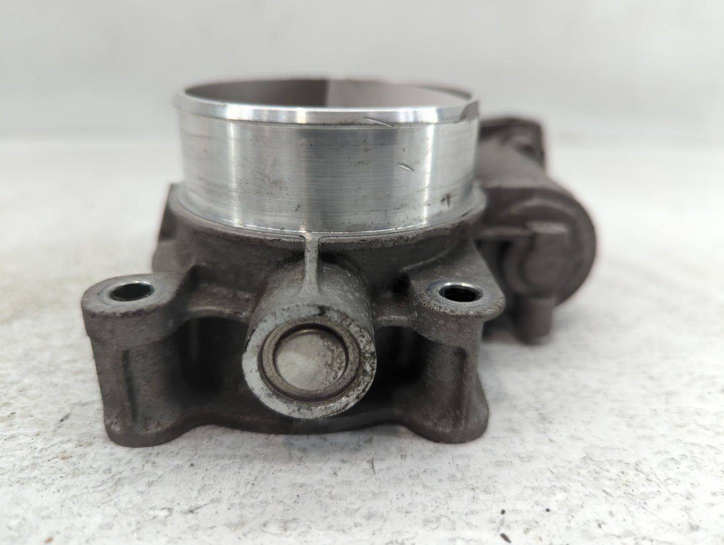 2012-2015 Buick Verano Throttle Body P/N:1357A 12632101CA, 053.2.AA 12632101CA Fits Fits 2012 2013 2014 2015 OEM Used Auto P