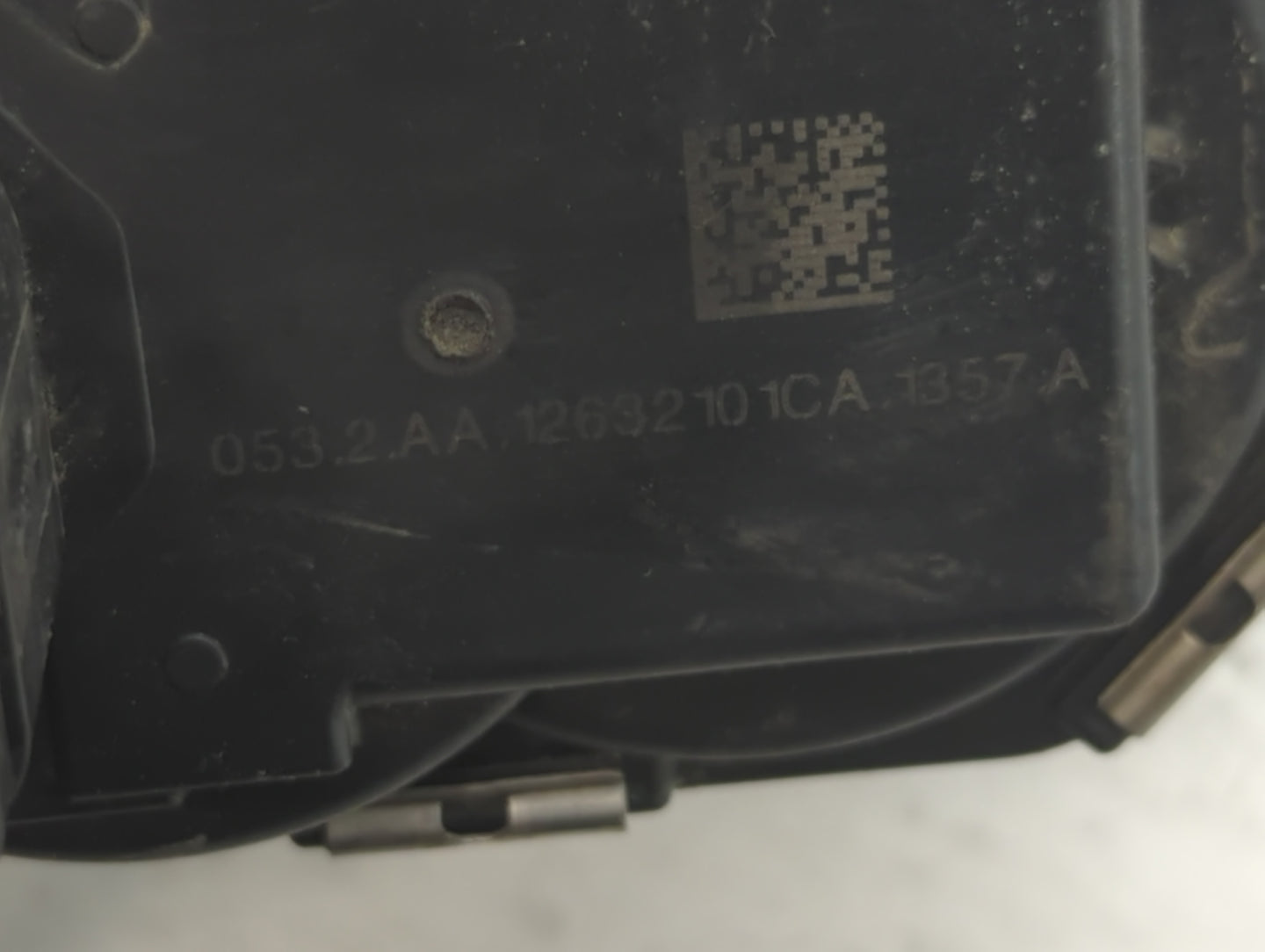 2012-2015 Buick Verano Throttle Body P/N:1357A 12632101CA, 053.2.AA 12632101CA Fits Fits 2012 2013 2014 2015 OEM Used Auto P