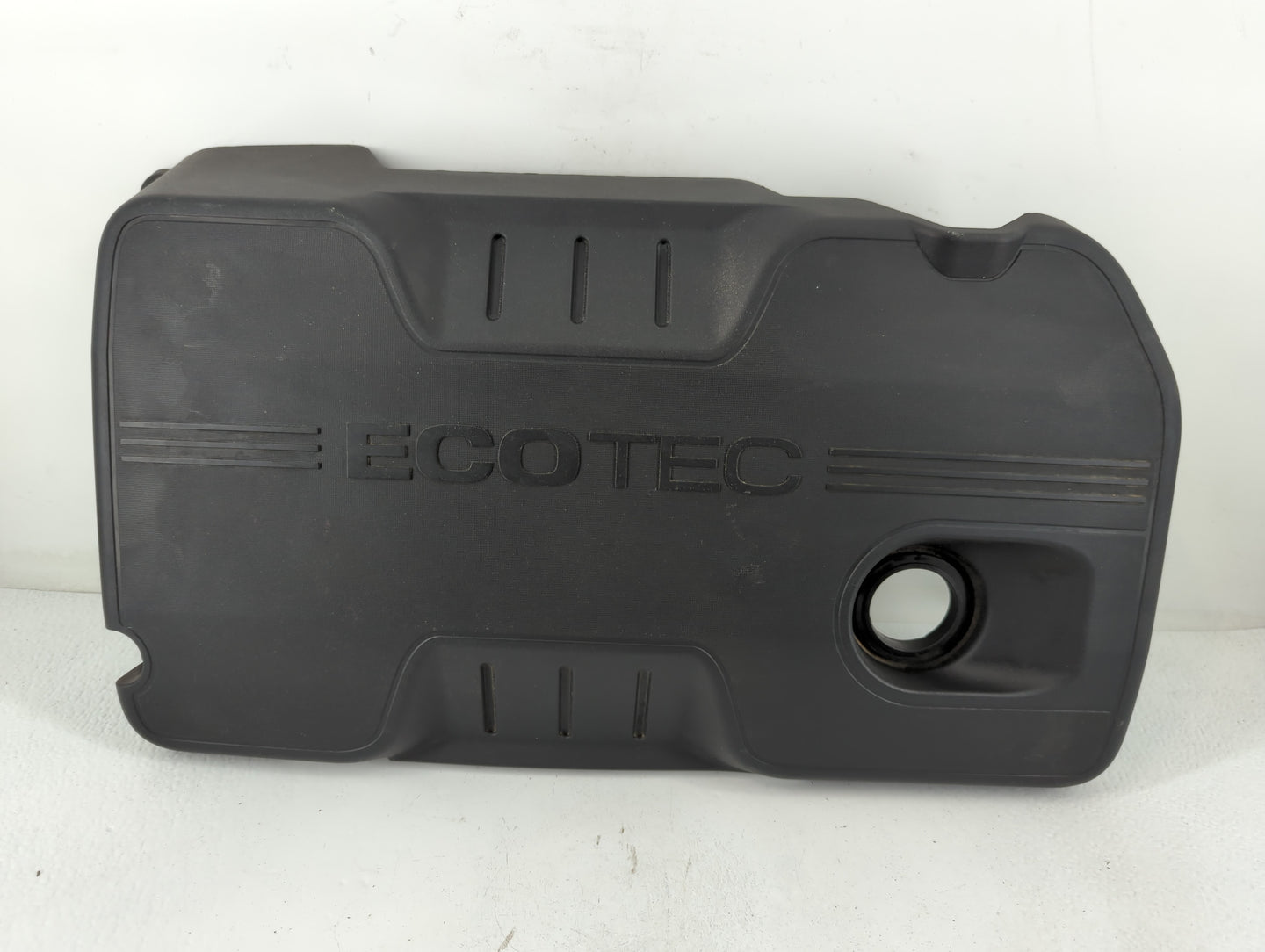 2012 Buick Verano Engine Cover - Oemusedautoparts1.com
