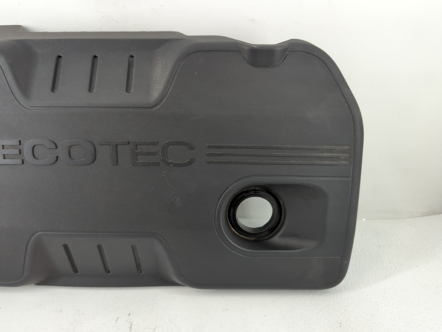 2012 Buick Verano Engine Cover - Oemusedautoparts1.com