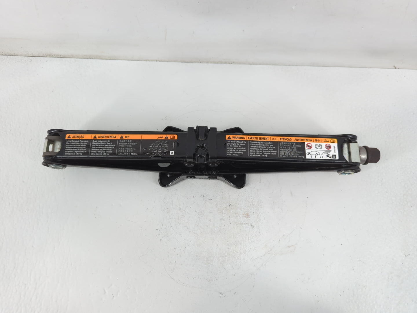 2012 Buick Verano Spare Scissor Car Jack - Oemusedautoparts1.com