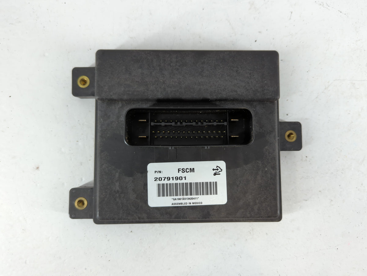Cadillac Cadcts Left Radiator Fan Motor Assembly - Oemusedautoparts1.com