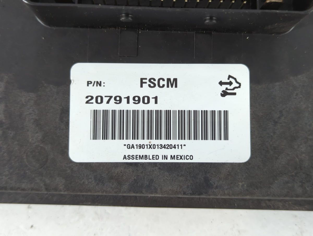 Cadillac Cadcts Left Radiator Fan Motor Assembly - Oemusedautoparts1.com