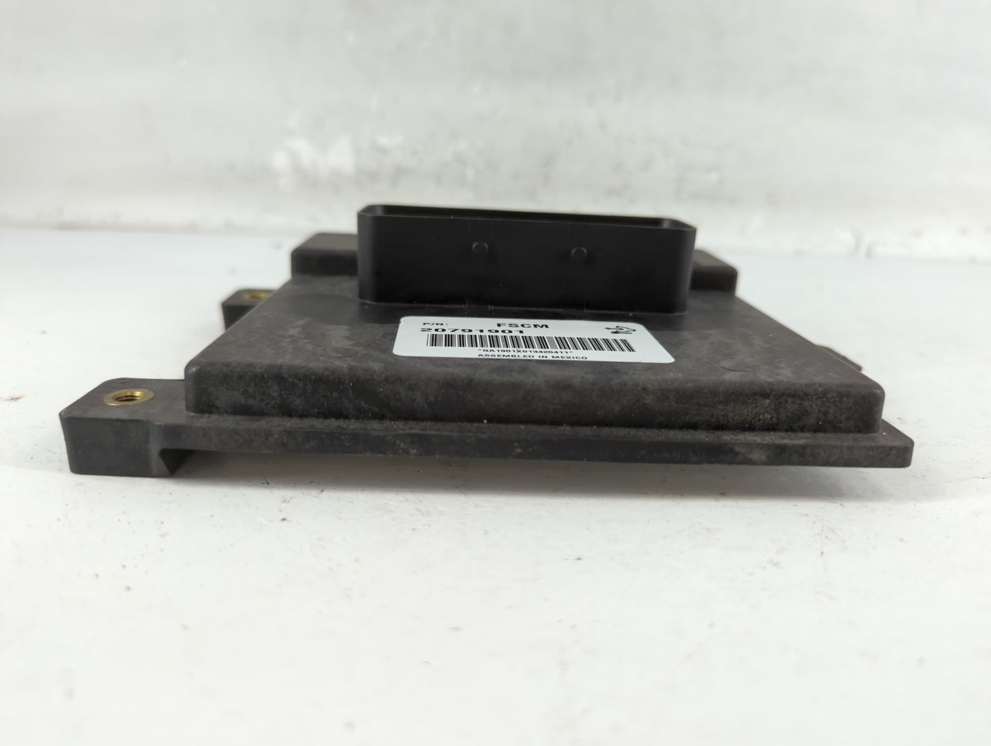 Cadillac Cadcts Left Radiator Fan Motor Assembly - Oemusedautoparts1.com
