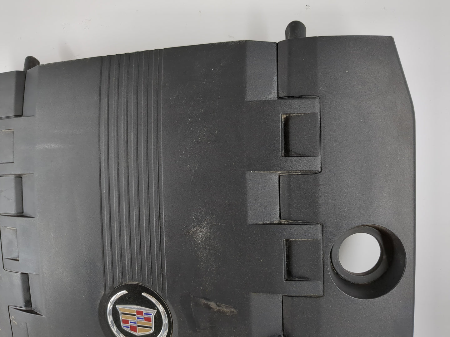 2012 Cadillac Cts Engine Cover - Oemusedautoparts1.com