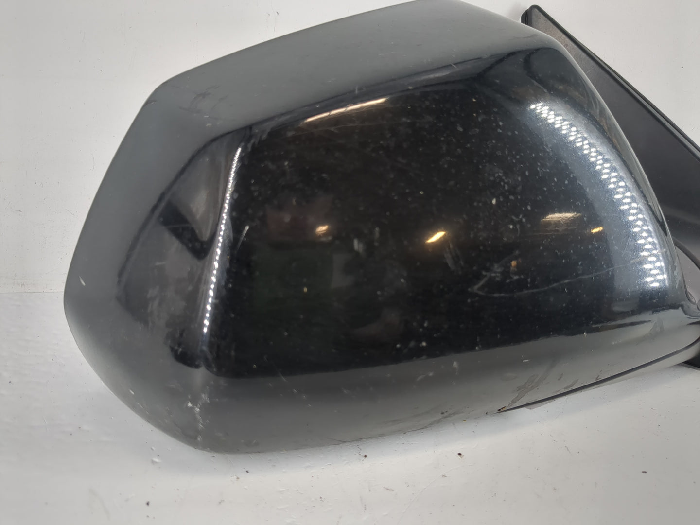 2008-2013 Cadillac Cts Passenger Side View Mirror - Right Door Mirror OEM Used - Oemusedautoparts1.com