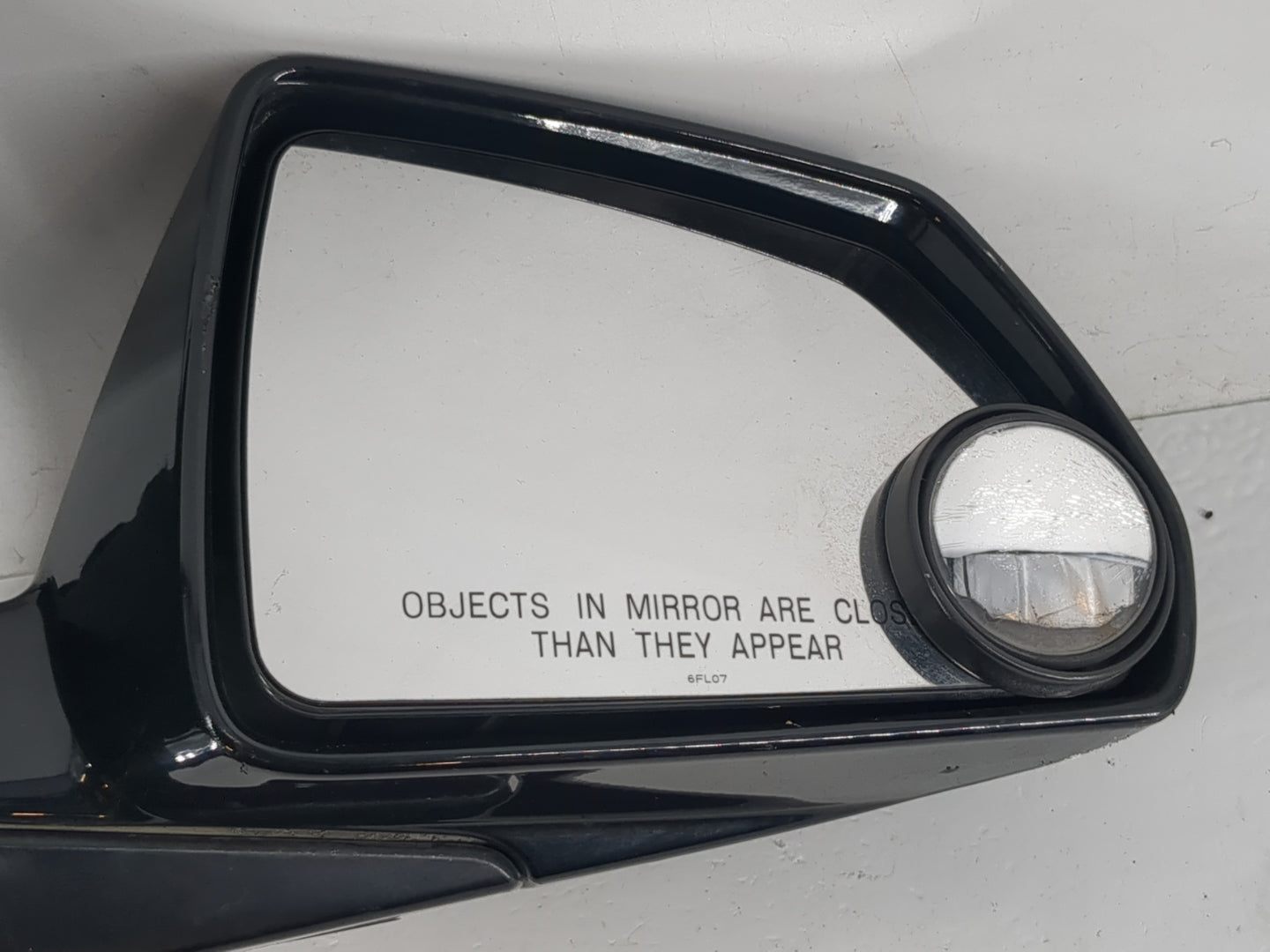 2008-2013 Cadillac Cts Passenger Side View Mirror - Right Door Mirror OEM Used - Oemusedautoparts1.com