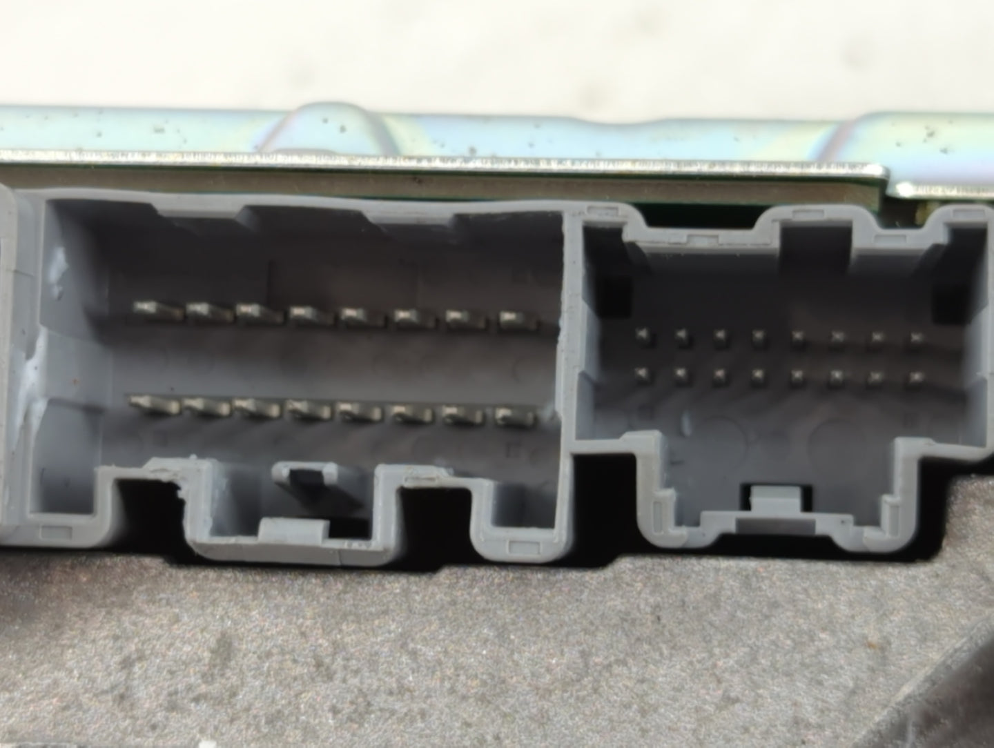 2010-2015 Cadillac Cts Radio AM FM Cd Player Receiver Replacement P/N:20869451 Fits Fits 2010 2011 2012 2013 2014 2015 OEM U
