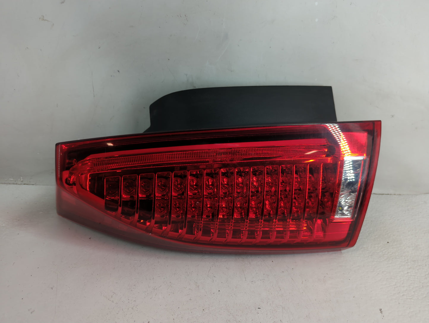 2008-2014 Cadillac Cts Tail Light Assembly Driver Left OEM Fits Fits 2008 2009 2010 2011 2012 2013 2014 OEM Used Auto Parts 