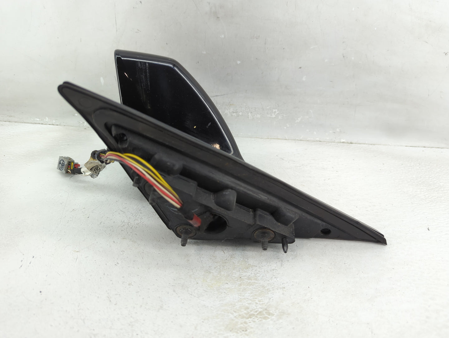 2008-2013 Cadillac Cts Driver Side View Mirror - Left Door Mirror OEM Used - Oemusedautoparts1.com