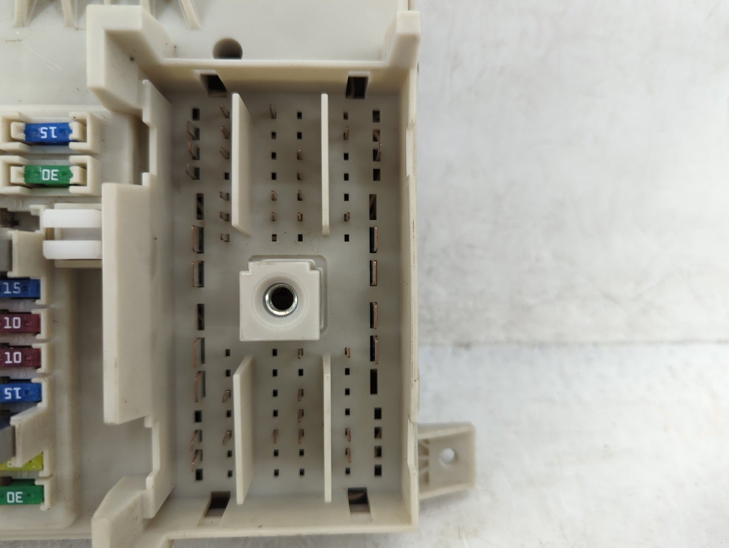 2012 Cadillac Cts Fusebox Fuse Box Relay Module Tipm 7140-5031|7140 5522 - Oemusedautoparts1.com
