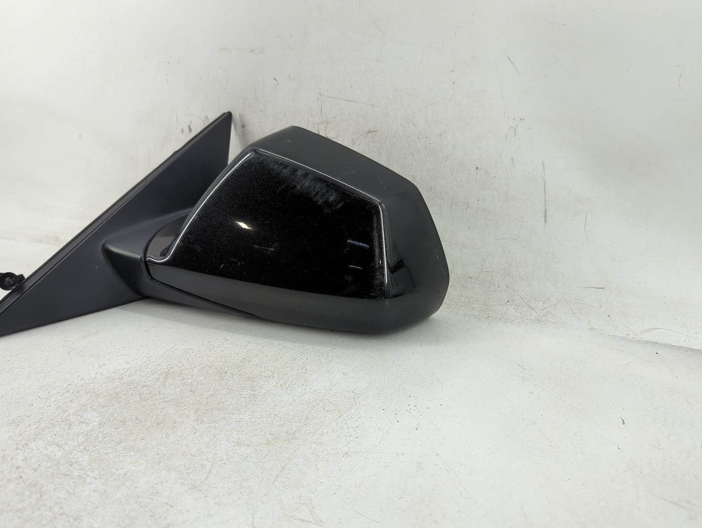 2008-2014 Cadillac Cts Driver Side View Mirror - Left Door Mirror OEM Used - Oemusedautoparts1.com