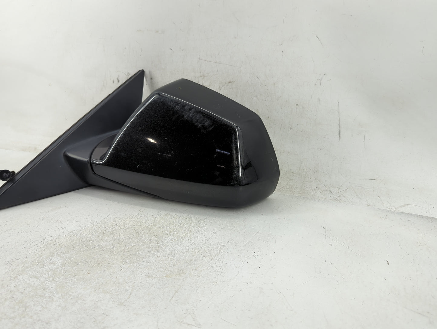 2008-2014 Cadillac Cts Driver Side View Mirror - Left Door Mirror OEM Used - Oemusedautoparts1.com