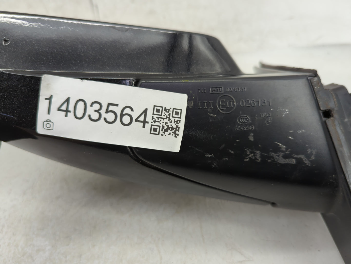 2008-2014 Cadillac Cts Driver Side View Mirror - Left Door Mirror OEM Used - Oemusedautoparts1.com