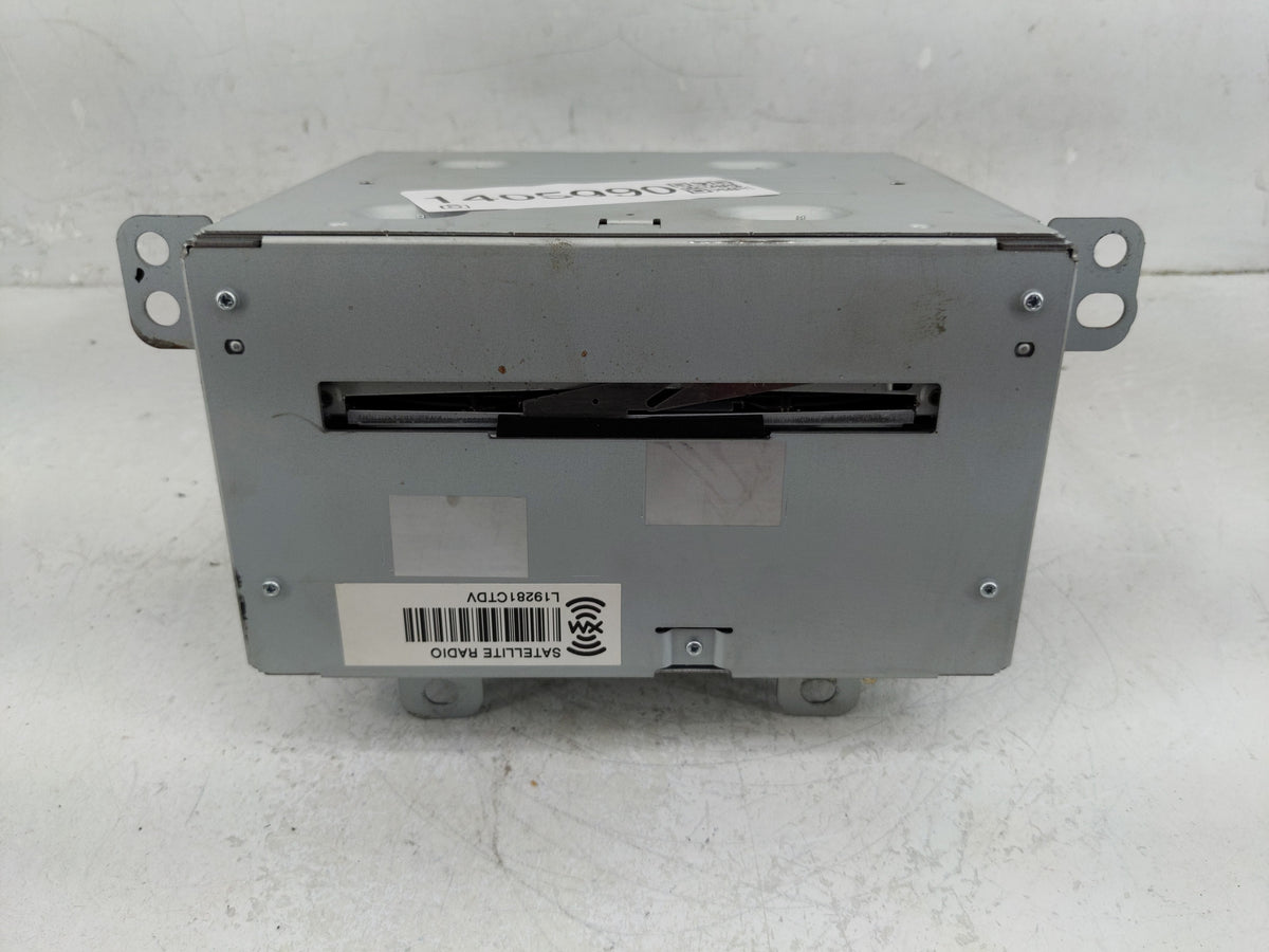 2012-2013 Cadillac Cts Radio AM FM Cd Player Receiver Replacement P/N:22810972 Fits 2012 2013 OEM Used Auto Parts - Oemuseda