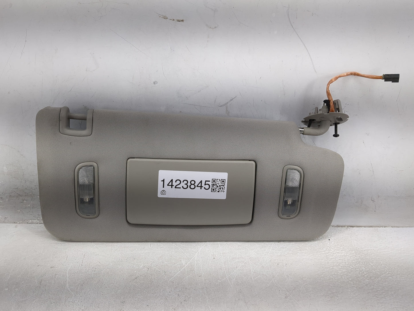 2010-2013 Cadillac Cts Sun Visor Shade Replacement Passenger Right Mirror Fits Fits 2010 2011 2012 2013 OEM Used Auto Parts 