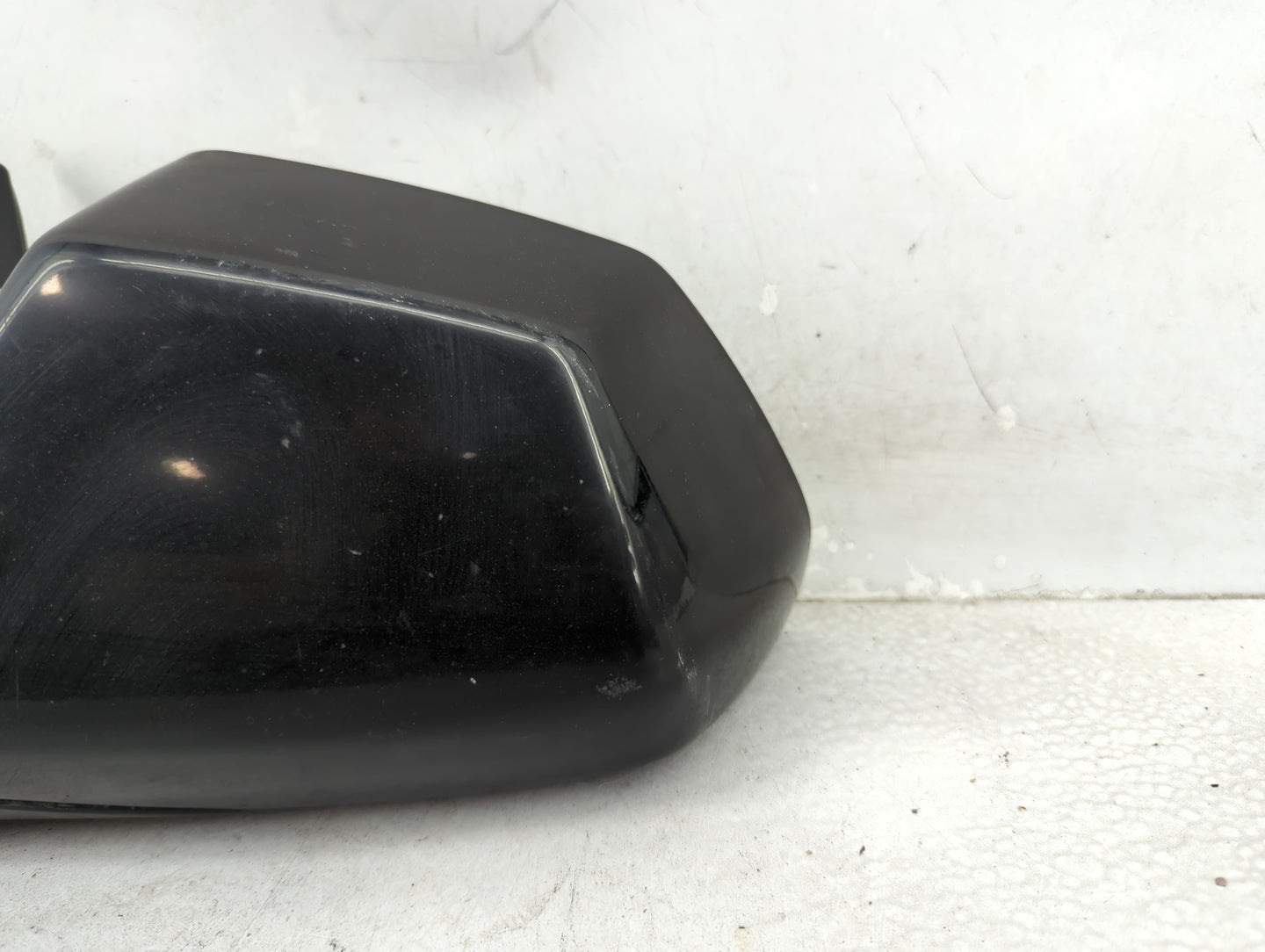2008-2014 Cadillac Cts Driver Side View Mirror - Left Door Mirror OEM Used - Oemusedautoparts1.com