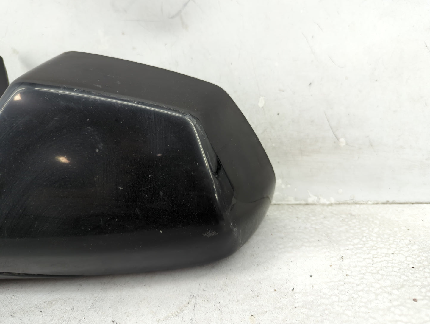 2008-2014 Cadillac Cts Driver Side View Mirror - Left Door Mirror OEM Used - Oemusedautoparts1.com