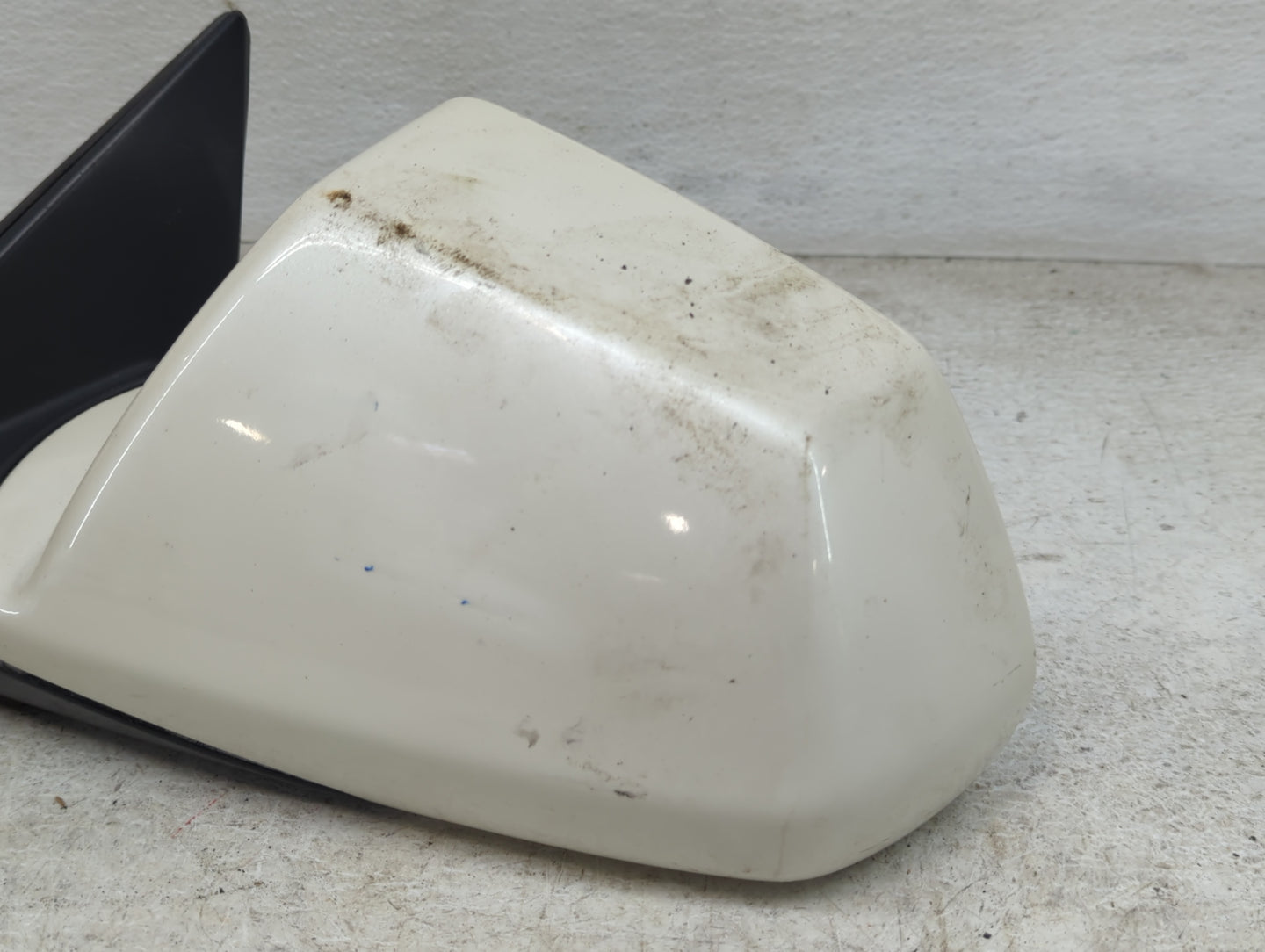 2008-2014 Cadillac Cts Driver Side View Mirror - Left Door Mirror OEM Used - Oemusedautoparts1.com