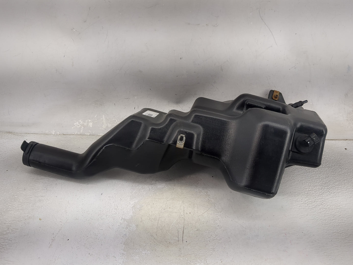 2010-2012 Cadillac Cts Windshield Washer Fluid Reservoir Bottle Oem 1474033 - Oemusedautoparts1.com