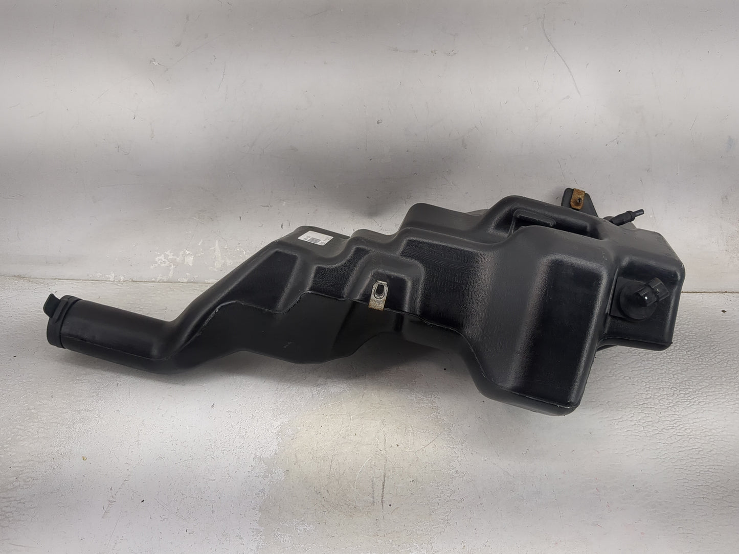 2010-2012 Cadillac Cts Windshield Washer Fluid Reservoir Bottle Oem 1474033 - Oemusedautoparts1.com