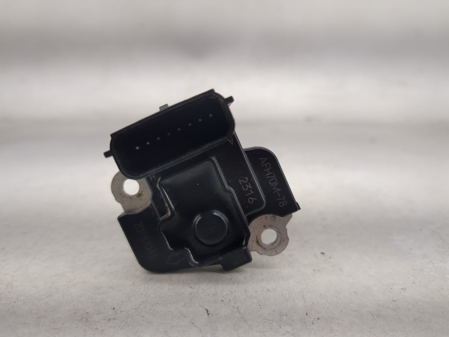 2012-2019 Cadillac Cts Mass Air Flow Meter Maf 1488622 - Oemusedautoparts1.com