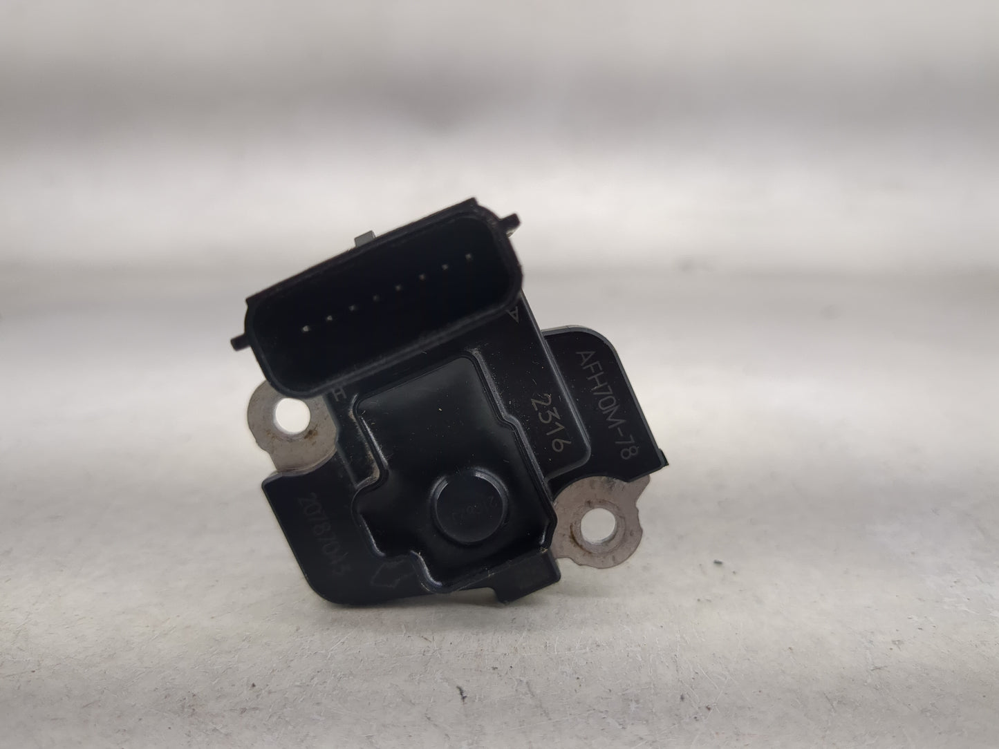 2012-2019 Cadillac Cts Mass Air Flow Meter Maf 1488622 - Oemusedautoparts1.com