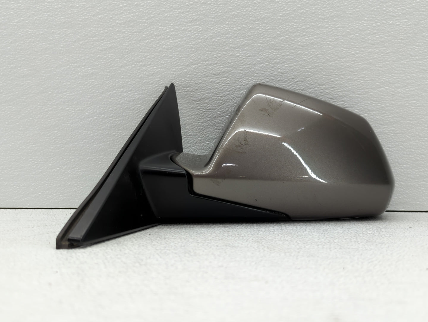 2008-2014 Cadillac Cts Driver Side View Mirror - Left Door Mirror OEM Used - Oemusedautoparts1.com