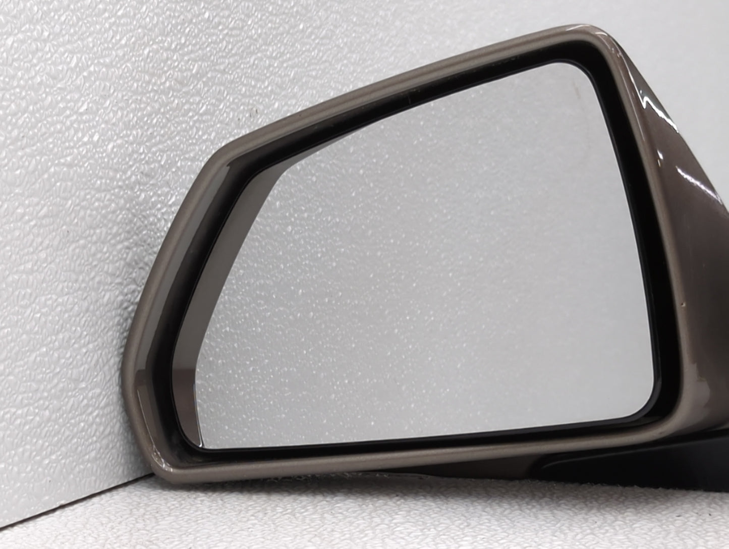 2008-2014 Cadillac Cts Driver Side View Mirror - Left Door Mirror OEM Used - Oemusedautoparts1.com
